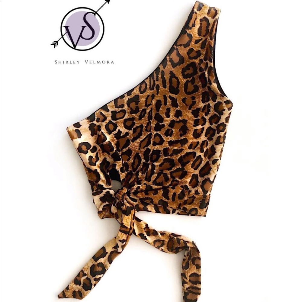 Reversible leopard top